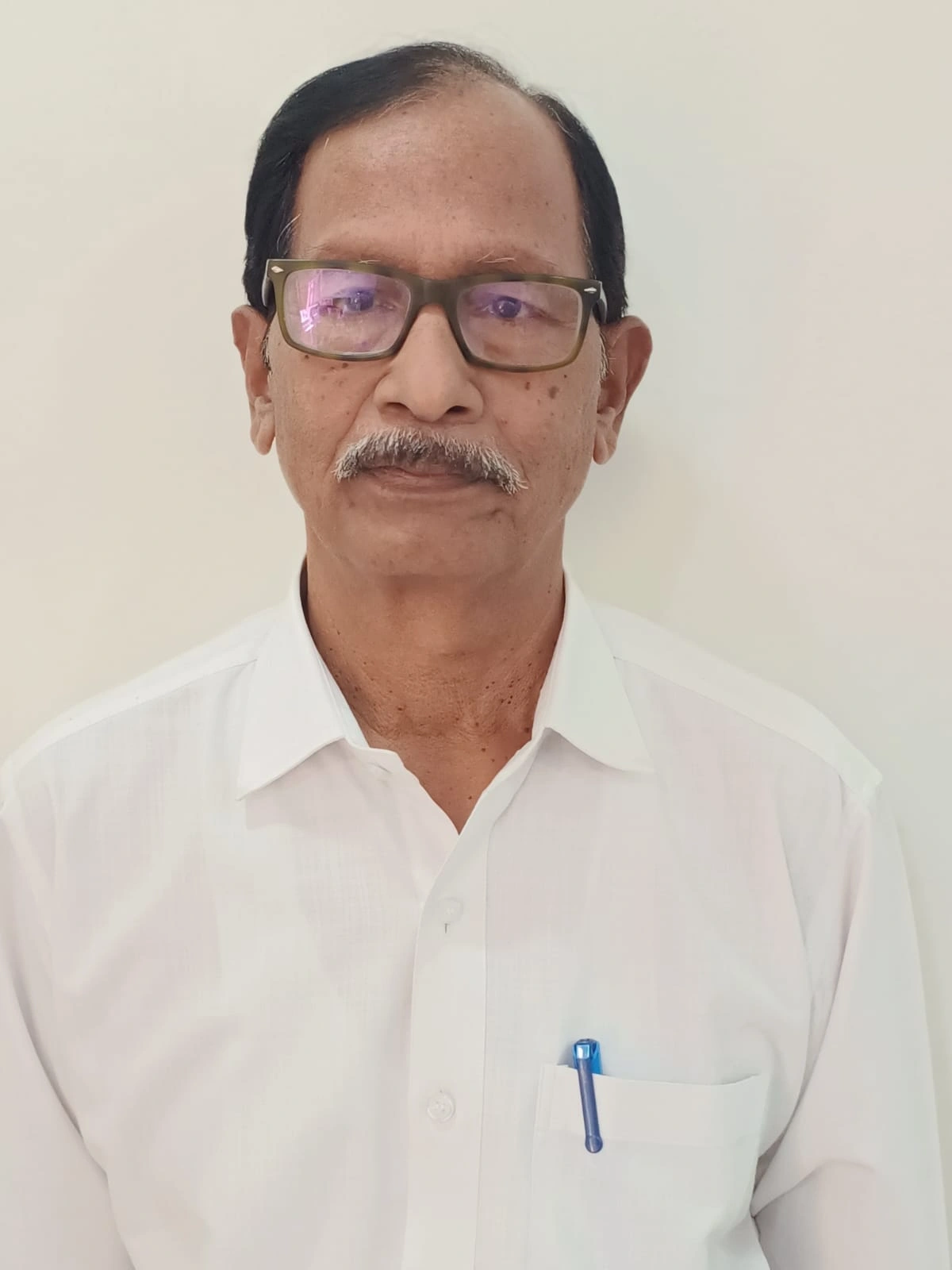 Dr. PAMBA VENKATESWARLU - Cataract, Medical Retina and Glaucoma, Paediatric eye care, Myopia Management and Geriatric Ophthalmology